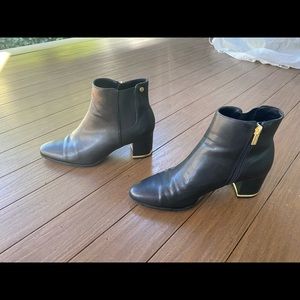 Black booties - Calvin Klein - perfect condition